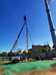 直臂式蓝牌高空作业车